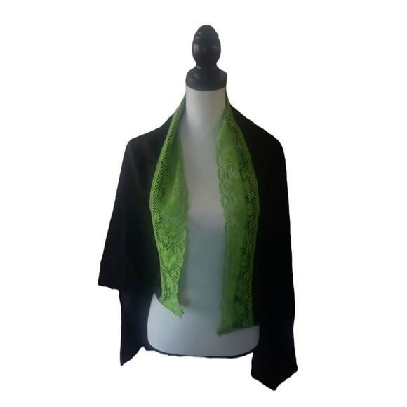 Boutique Black and Green Lace Scarf NWOT - Picture 7 of 9
